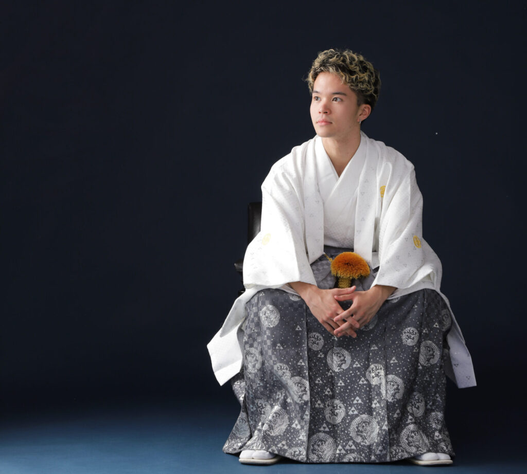 奈良_奈良市・橿原市・広陵町・京都府_木津川市の成人式_フォトスタジオワタナベ(渡辺写真館)_男性成人_袴_スタジオ撮影_写真_前撮り_後撮り